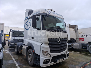 شاحنة جرار MERCEDES-BENZ Actros 1846