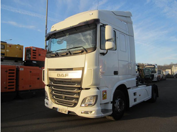 شاحنة جرار DAF XF 105 460