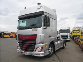 شاحنة جرار DAF XF 105 510