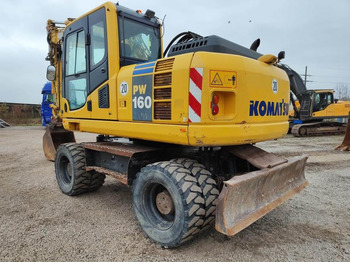 حفارة على عجلات KOMATSU PW160