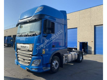 شاحنة جرار DAF XF 530