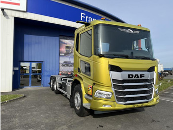 شاحنة ذات الخطاف DAF XD 450