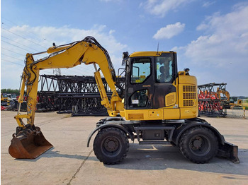 حفارة على عجلات KOMATSU PW118