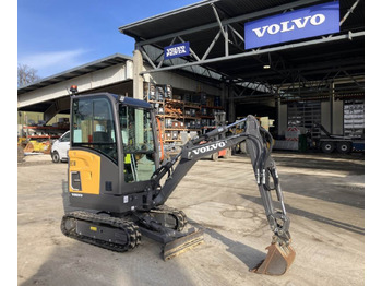 حفارة مصغرة VOLVO EC18E