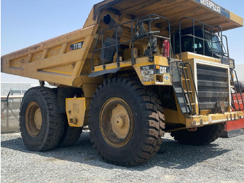 شاحنة قلابة للمحاجر CATERPILLAR 777