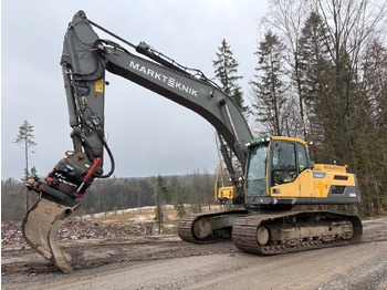 حفارة VOLVO EC300DL