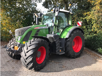 جرار FENDT 724 Vario