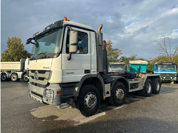 شاحنة ذات الخطاف MERCEDES-BENZ Actros