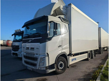 بصندوق مغلق شاحنة VOLVO FH