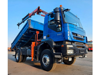 قلابات IVECO Trakker