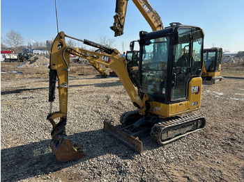 حفارات زحافة CATERPILLAR 301.8