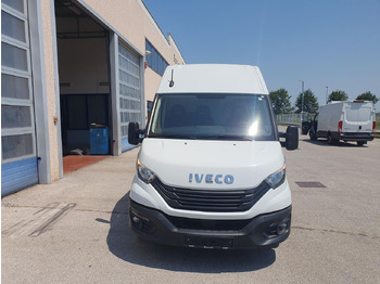 ميكروباص IVECO Daily 35s16