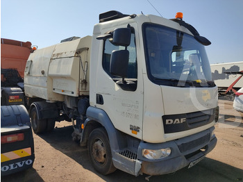 سياره كنس شوارع DAF LF 45 160