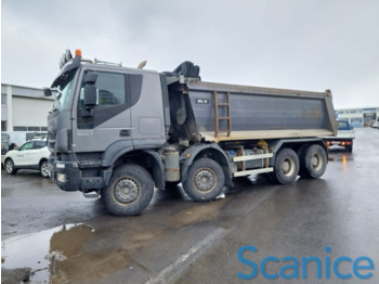 قلابات IVECO Trakker