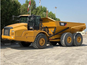 شاحنة مفصلية CATERPILLAR 745