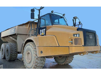 شاحنة مفصلية CATERPILLAR 745