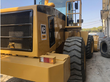 اللودر بعجل CATERPILLAR 966H