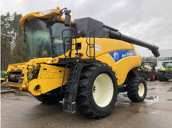 حصادة شاملة NEW HOLLAND CR9090