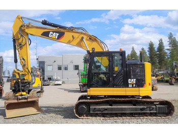 حفارات زحافة CATERPILLAR 325FL