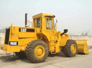 اللودر بعجل CATERPILLAR 966E