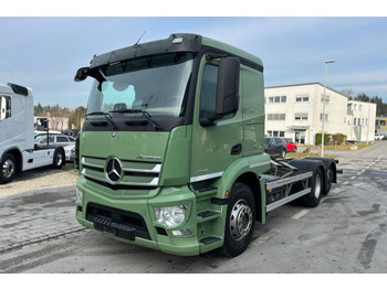 الشاسيه شاحنة MERCEDES-BENZ Actros 2543