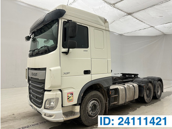 شاحنة جرار DAF XF 530