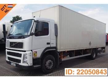 بصندوق مغلق شاحنة VOLVO FM9 260