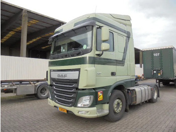 شاحنة جرار DAF XF 440