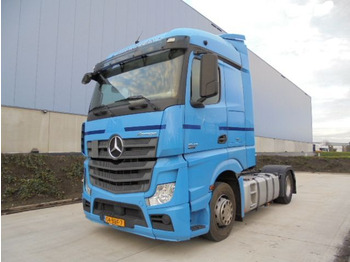 شاحنة جرار MERCEDES-BENZ Actros 1842