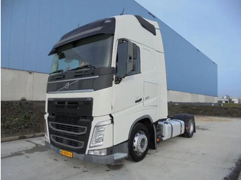 شاحنة جرار VOLVO FH 420