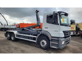 شاحنة ذات الخطاف Mercedes-Benz Axor 2633: صور 4