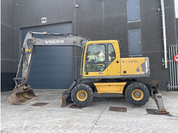 حفارة على عجلات VOLVO EW140