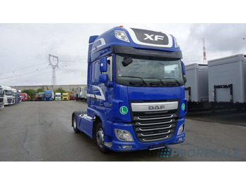 شاحنة جرار DAF XF 510