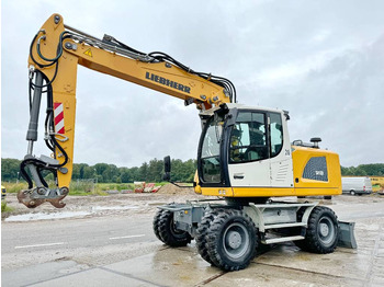 حفارة على عجلات LIEBHERR A 918