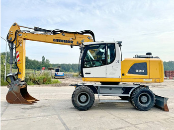 حفارة على عجلات LIEBHERR