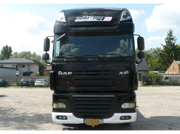 شاحنة جرار DAF XF 105 460