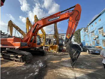 حفارة 90% new and low hours used excavators Doosan DX300LC second hand excavators 30tons excavator new arrivedd in stock for sale: صور 2