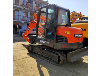 تأجير  Awesome Performance Korea Imported Small Scale Used Doosan Dx60 Excavator in Shanghai good price Awesome Performance Korea Imported Small Scale Used Doosan Dx60 Excavator in Shanghai good price: صور 4