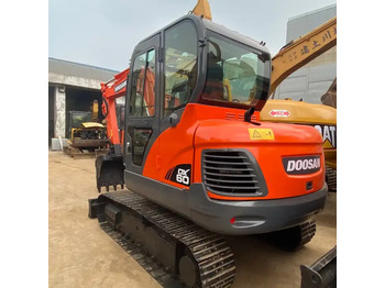 حفارات زحافة DOOSAN DX55