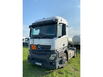 شاحنة جرار MERCEDES-BENZ Actros 1846