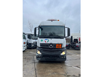 شاحنة جرار MERCEDES-BENZ Actros 1842