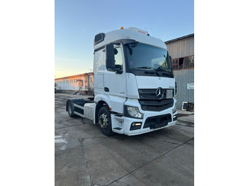 شاحنة جرار MERCEDES-BENZ Actros 1845