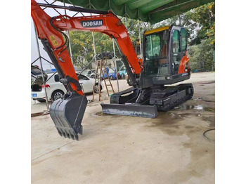 تأجير Doosan DX 60-9 C  Doosan DX 60-9 C: صور 4