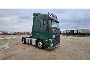 شاحنة جرار VOLVO FH