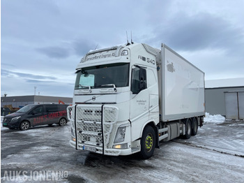 بصندوق مغلق شاحنة VOLVO FH 540