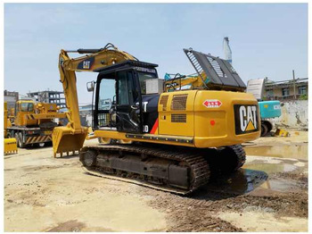 حفارات زحافة CATERPILLAR 320D