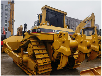 بلدوزر CATERPILLAR D7R