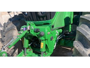 جرار John Deere 6215R: صور 5