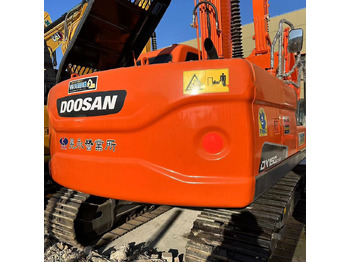 حفارات زحافة DOOSAN DX150