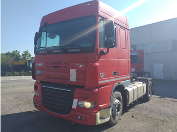 شاحنة جرار DAF XF 105 510